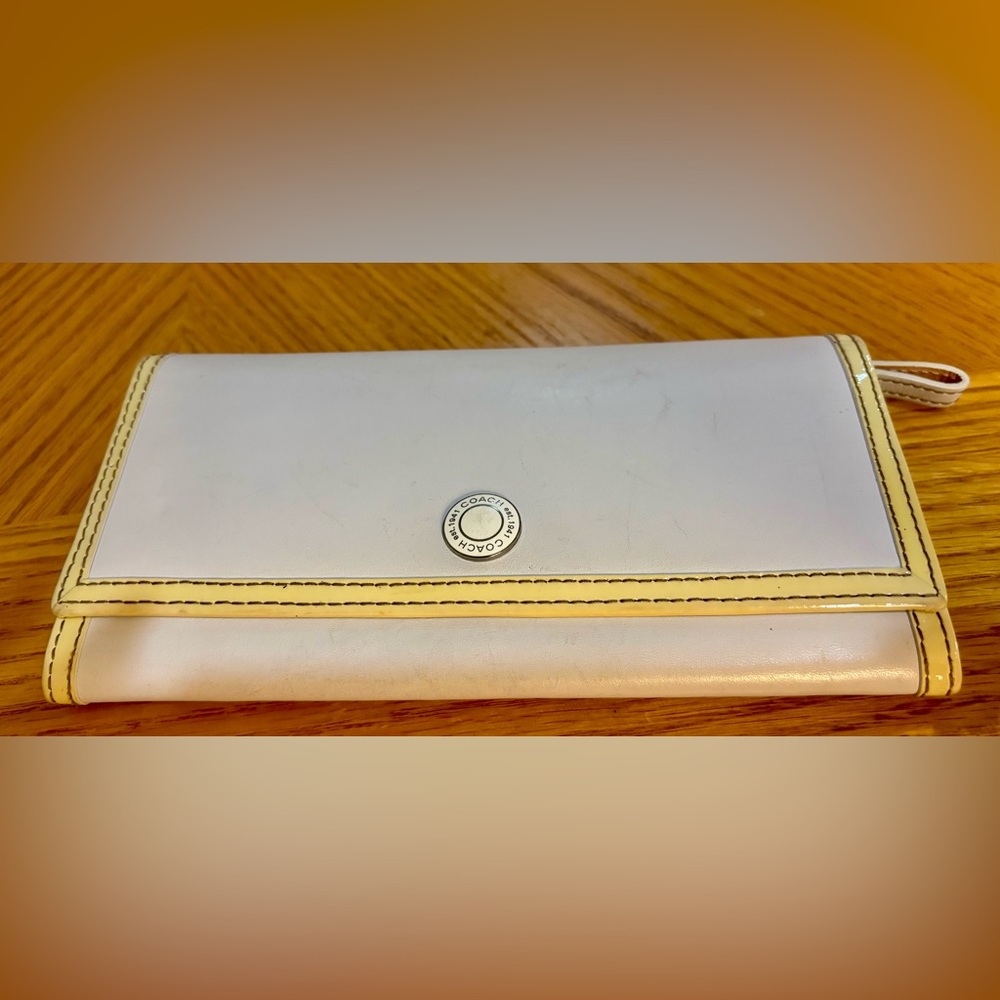 Vintage Coach White and Yellow Leather Wallet